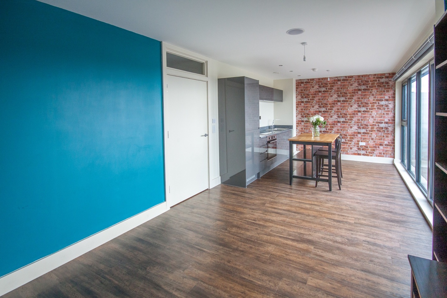1 Bed Flat, Wellington House, CF11