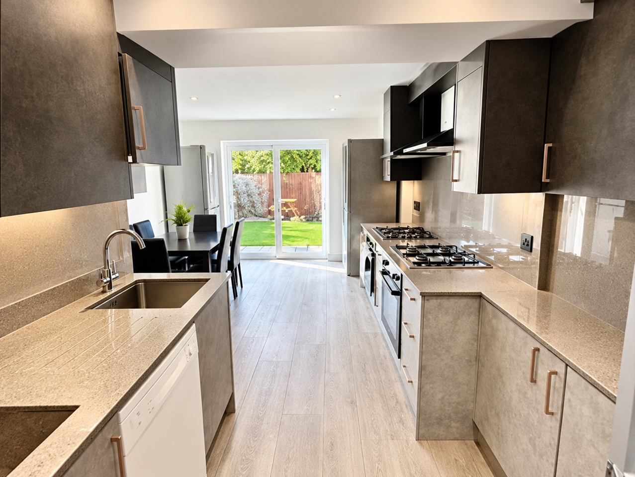 8 Bed Terraced House, Donnington Road, RG1