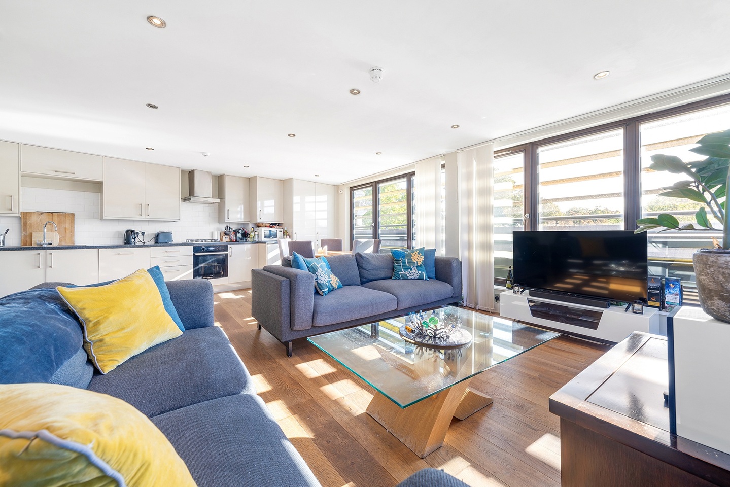 3 Bed Flat, Brixton Hill, SW2