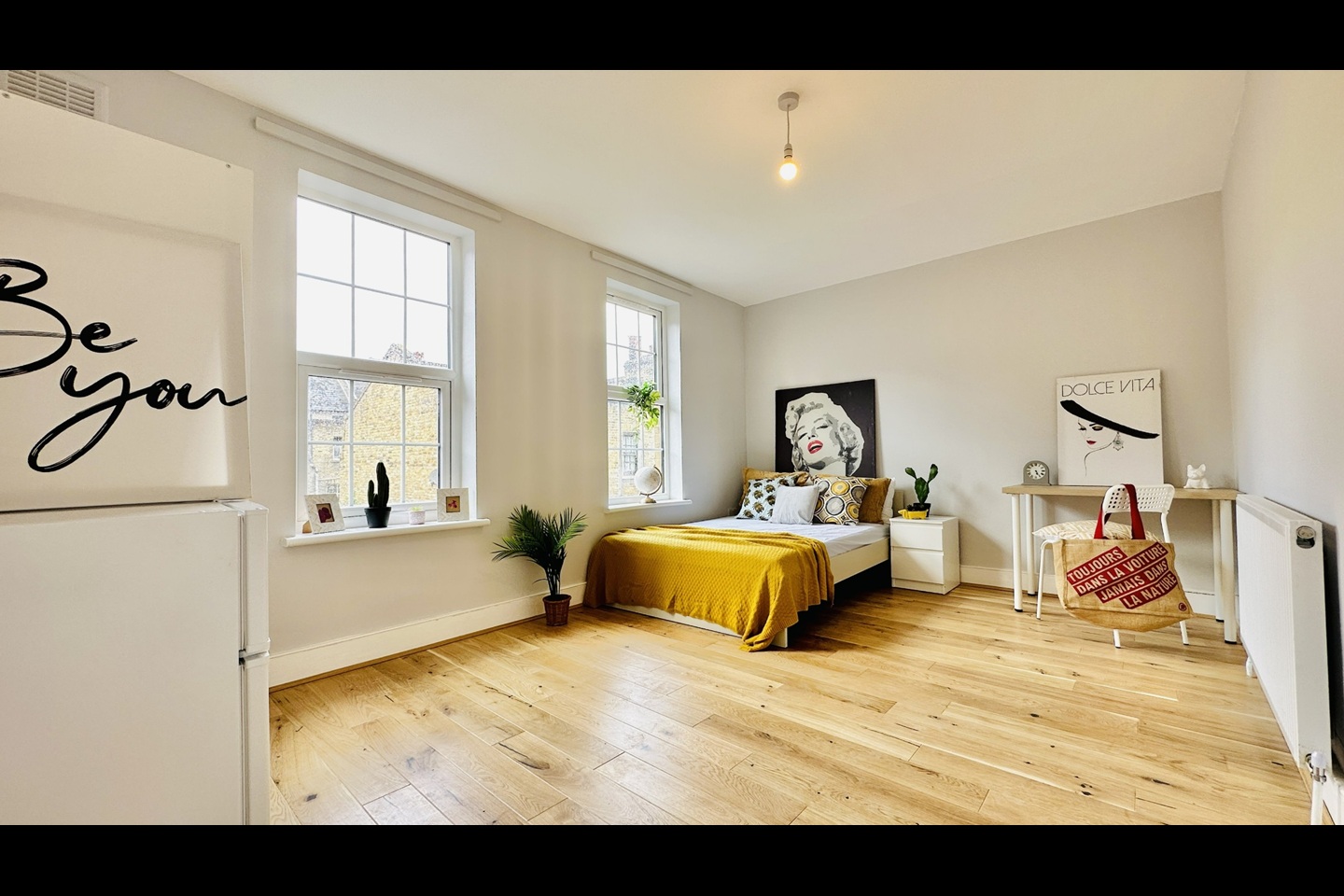 Room in a Shared Flat, Fordham St, E1