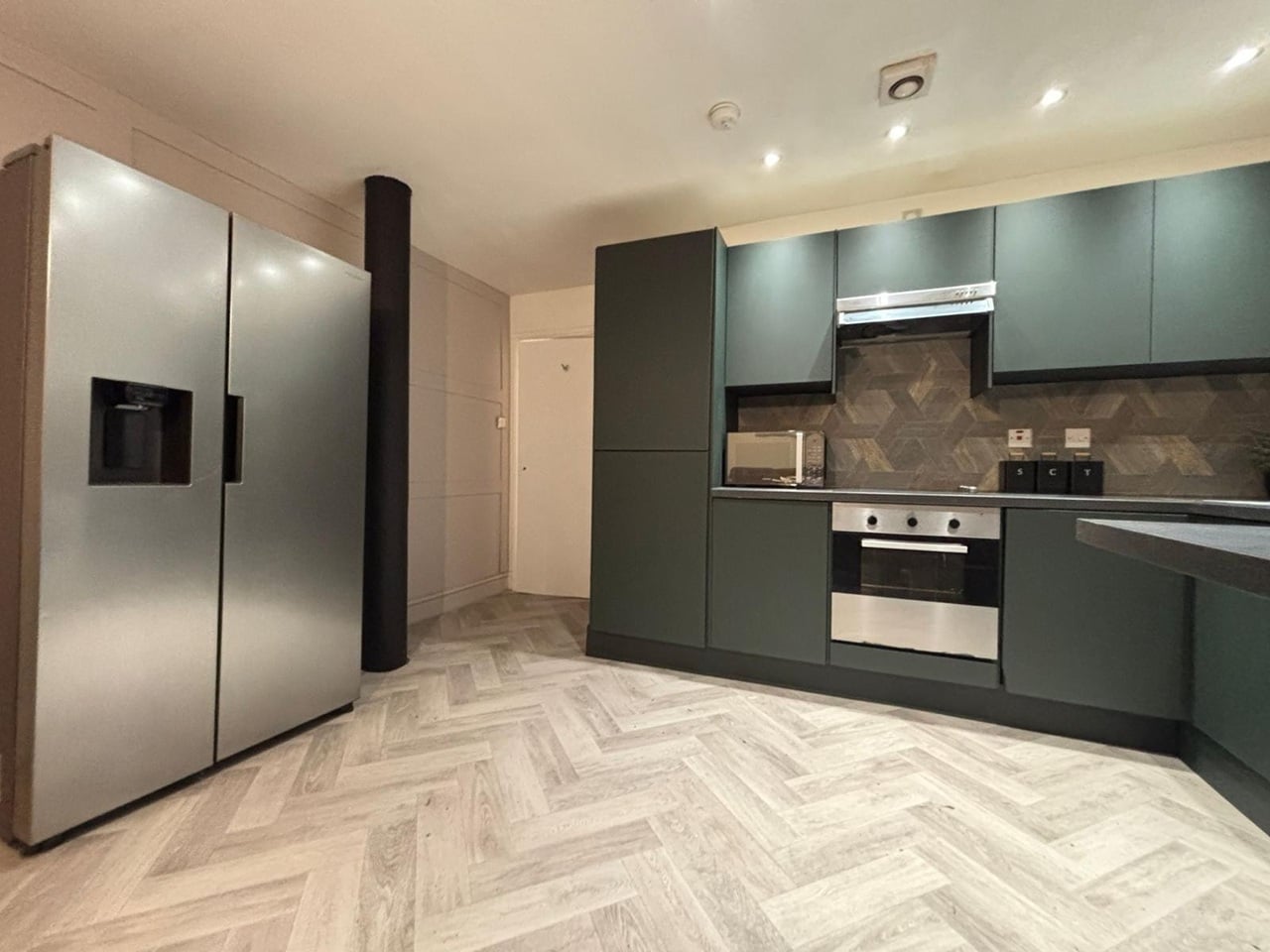 2 Bed Flat, Whitworth Street, M1