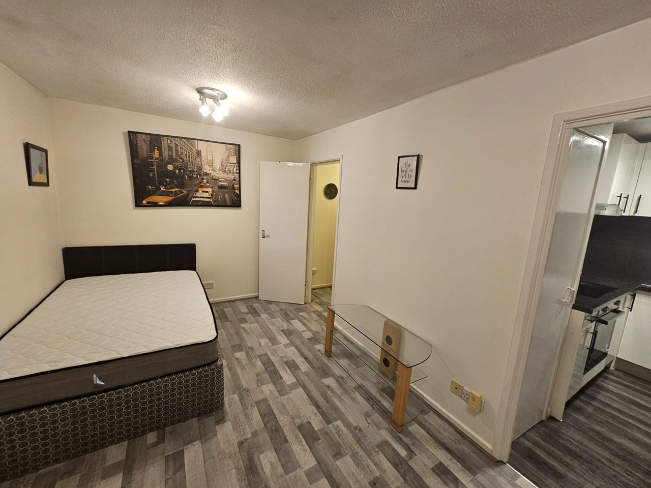 Studio Flat, Corrie Road, CB1