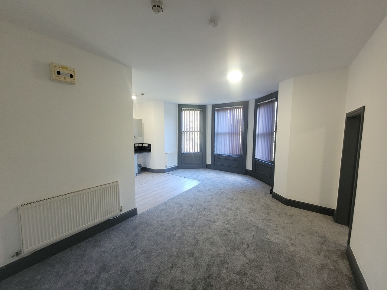 1 Bed Flat, Park Road West, CH43