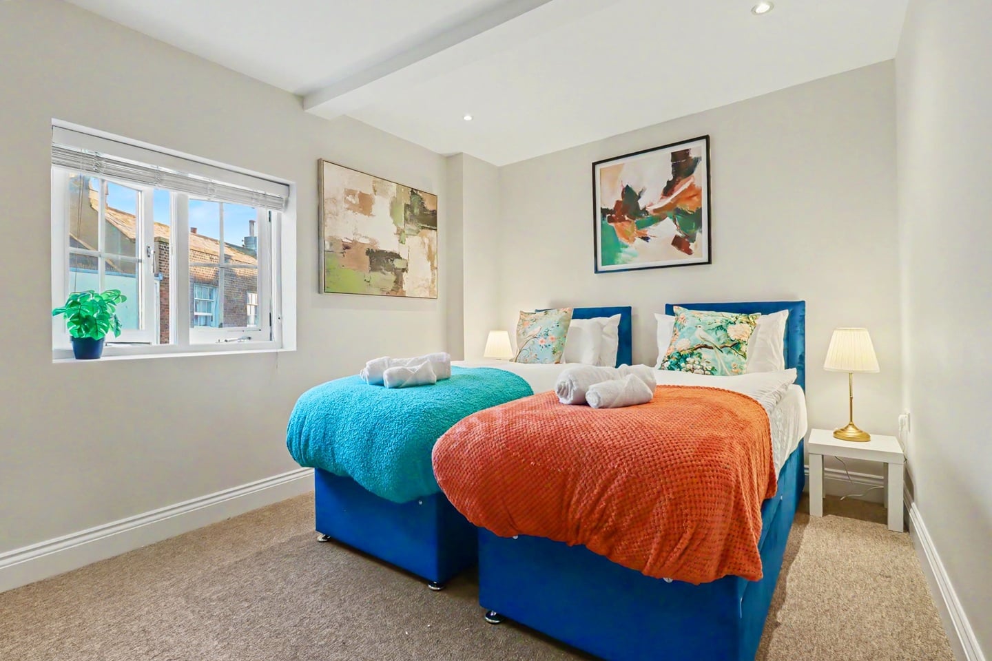 2 Bed Flat, Market St, BN1