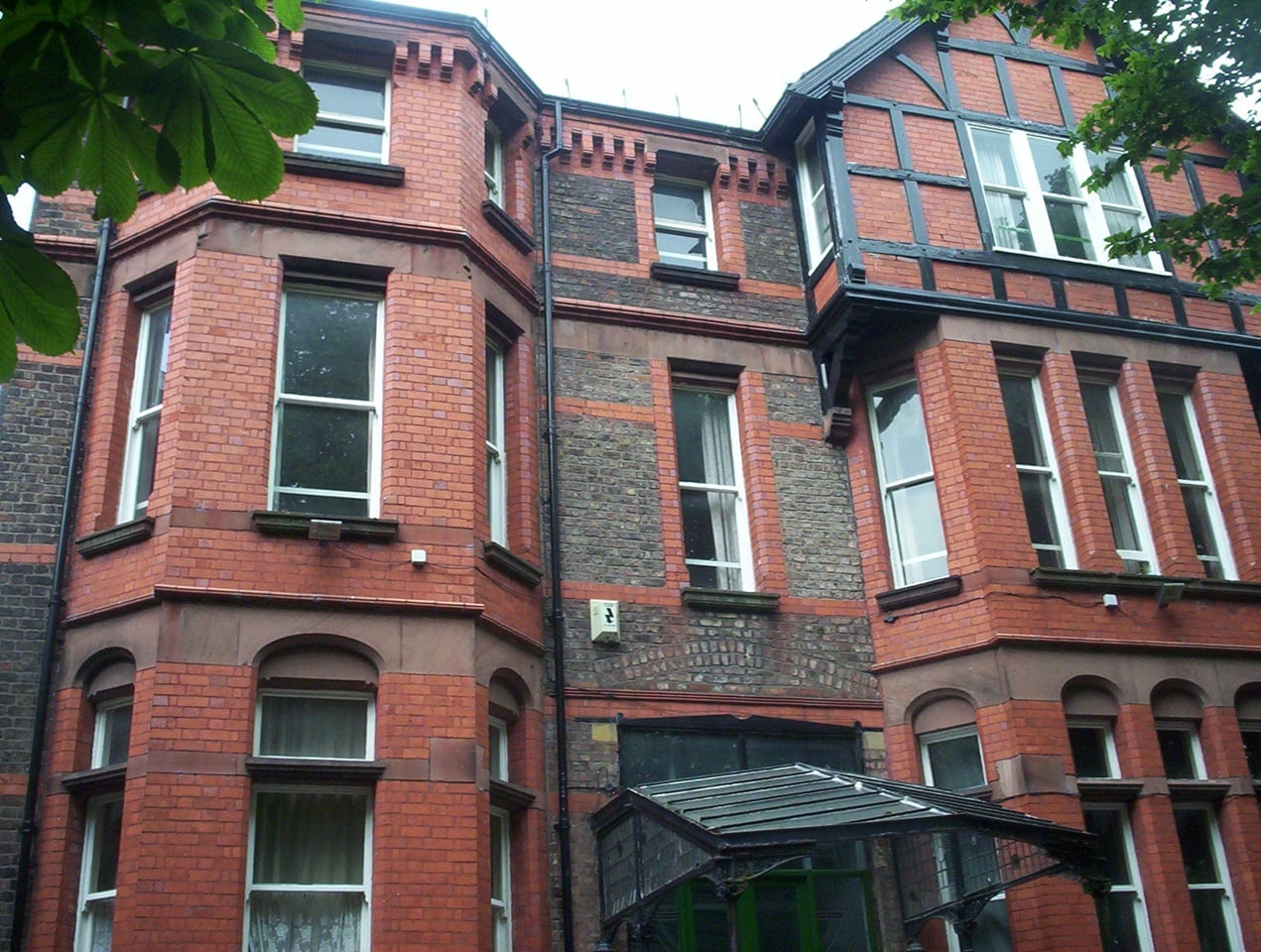 Room in a Shared House, Livingston Drive North, L17