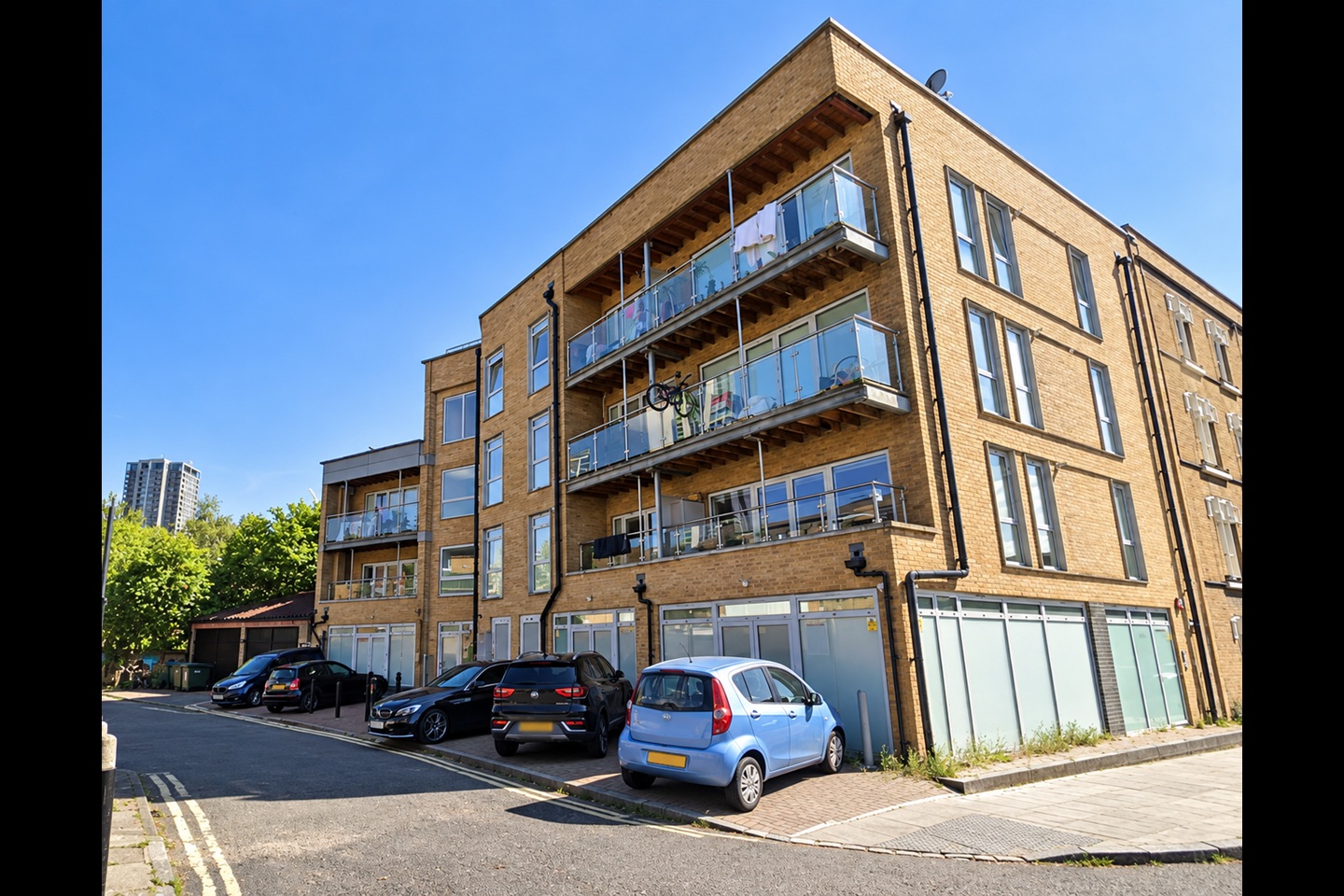 1 Bed Flat, Penton Place, SE17