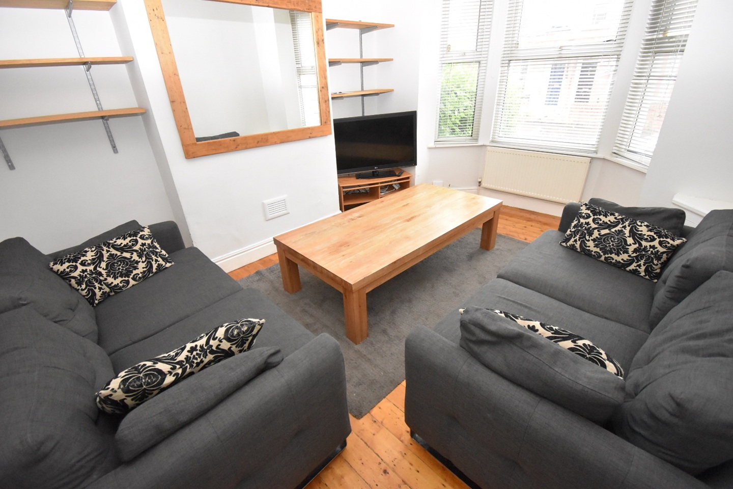 5 Bed Terraced House, Whitby Road, M14