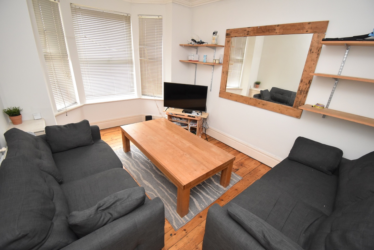 5 Bed Terraced House, Whitby Road, M14