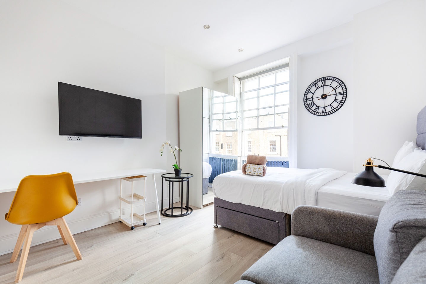 Studio Flat, Gloucester Place, NW1
