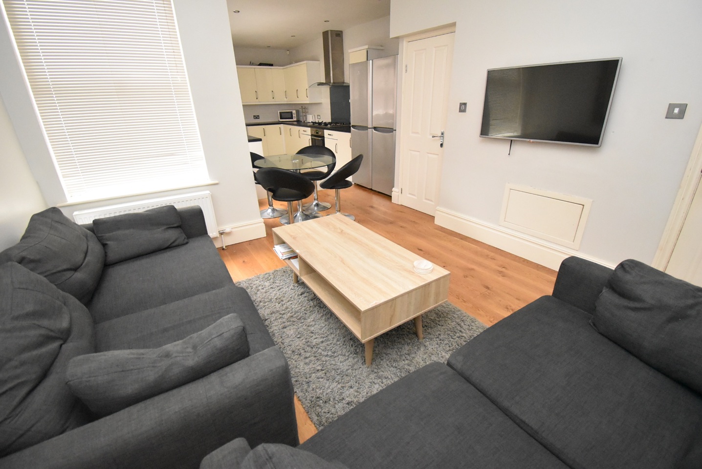 5 Bed Terraced House, Cawdor Road, M14