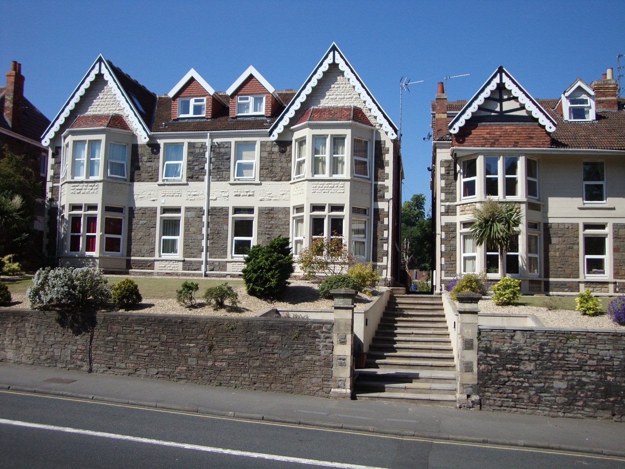1 Bed Flat, Rockdale Court, BS4