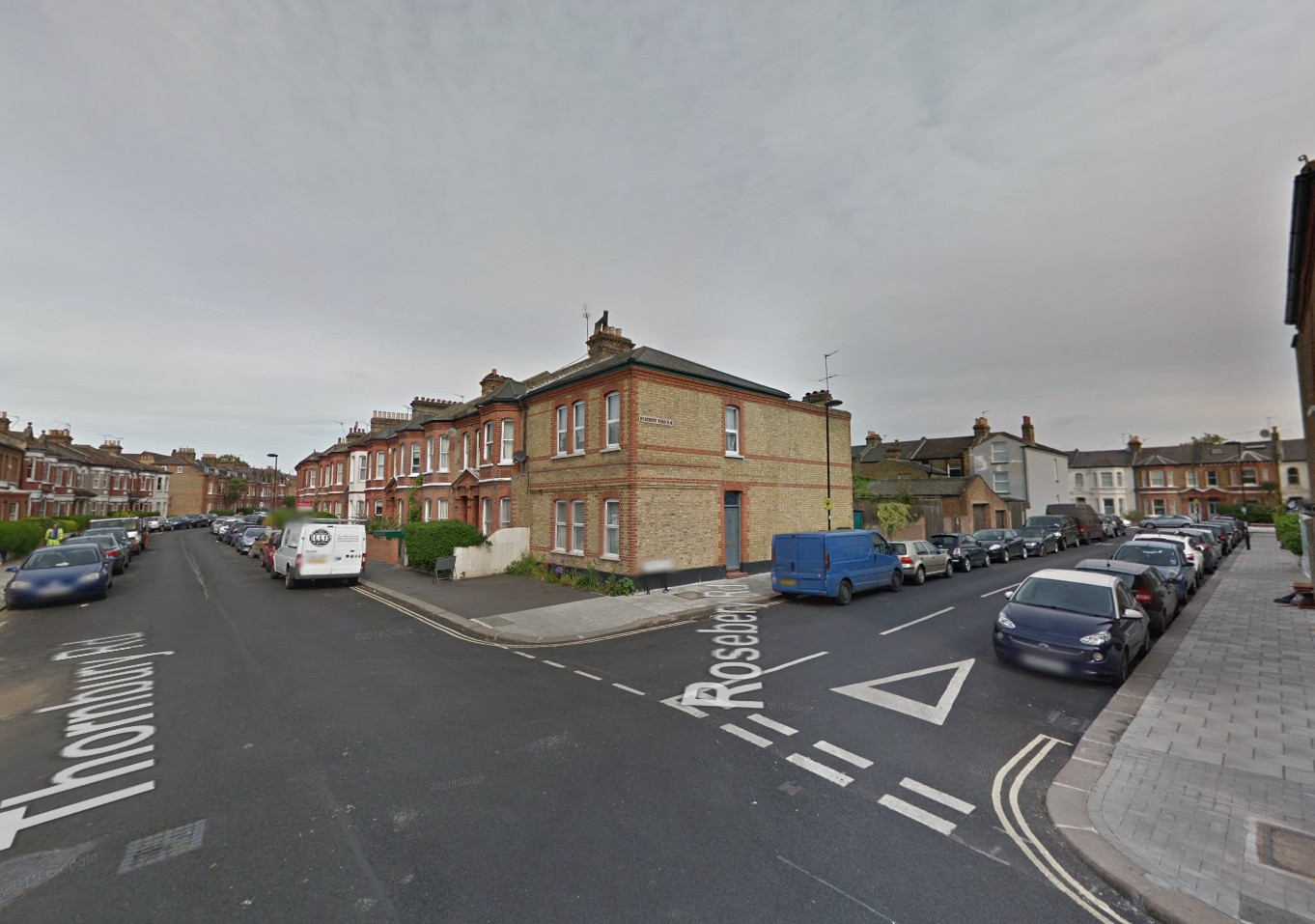 Studio Flat, Thornbury Road, SW2