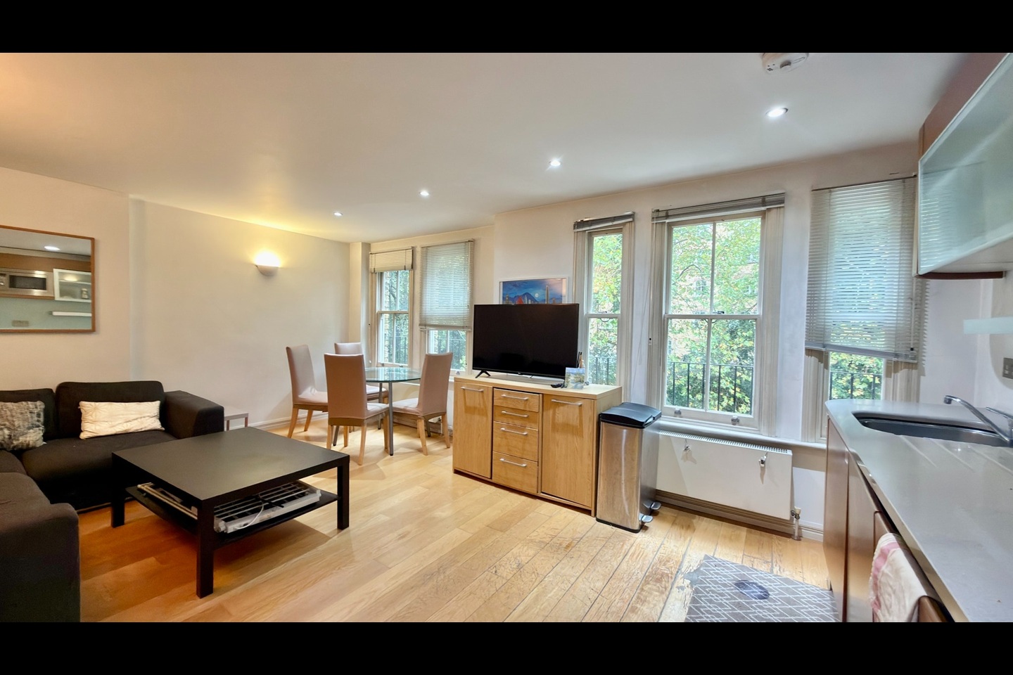 1 Bed Flat, Lexham Gardens, W8