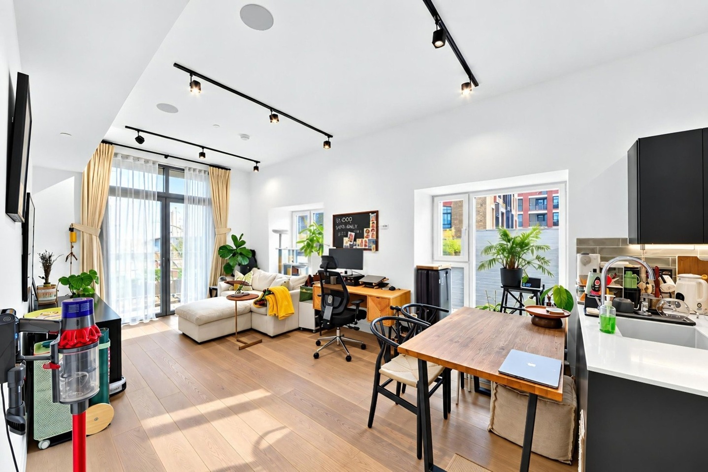 1 Bed Flat, New Tannery Way, SE1