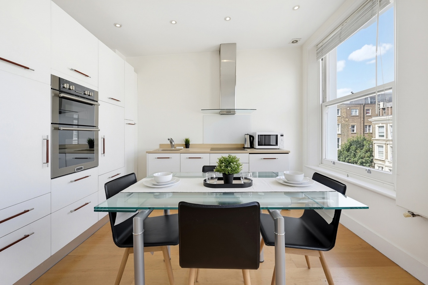 2 Bed Flat, Longridge Road, SW5