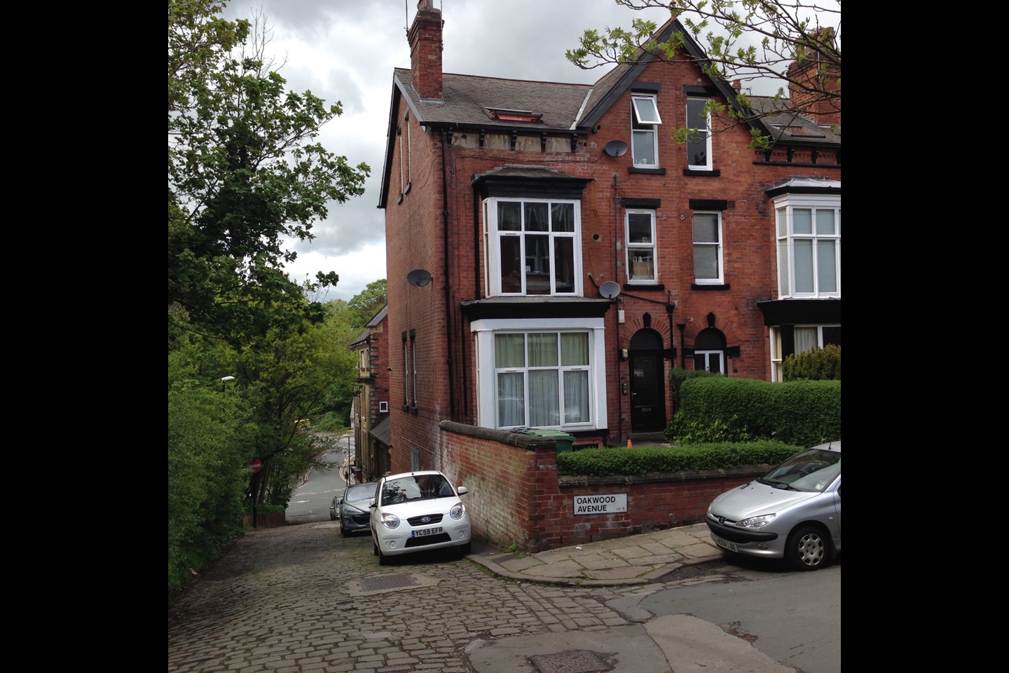 2 Bed Flat, Oakwood Avenue, LS8