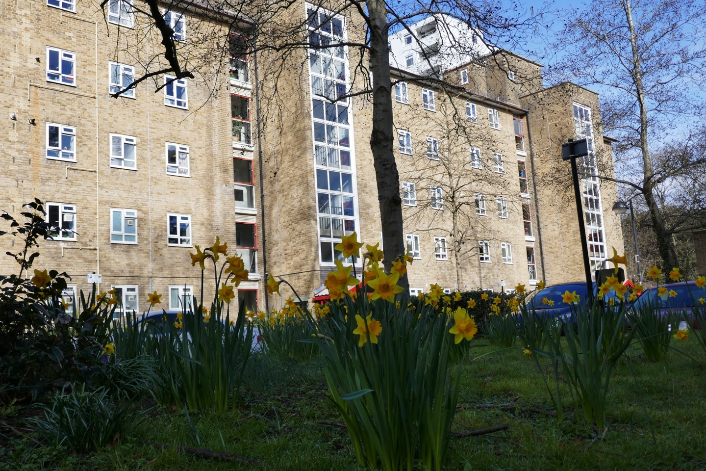 London 2 Bed Flat, Esher Gardens, SW19 To Rent Now for £1,625.00 p/m