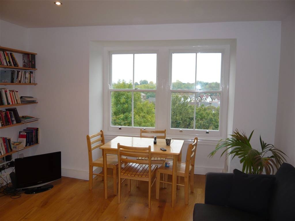 London 1 Bed Flat, Stapleton Hall Road, N4 To Rent Now for £1,900.