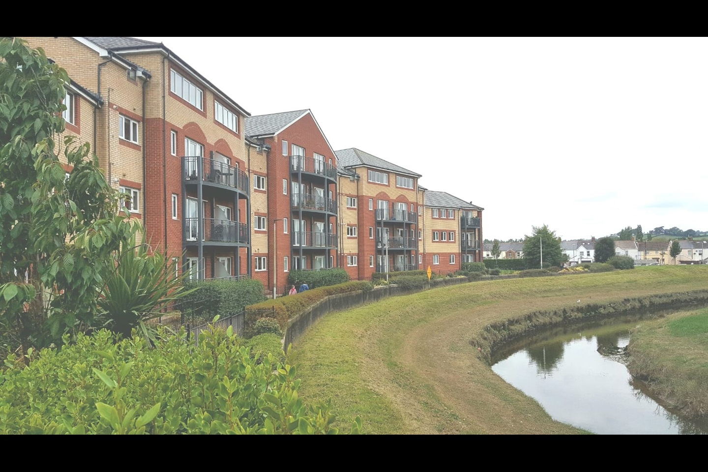 Barnstaple 2 Bed Flat, Mills Way, EX31 To Rent Now for £975.00 p/m