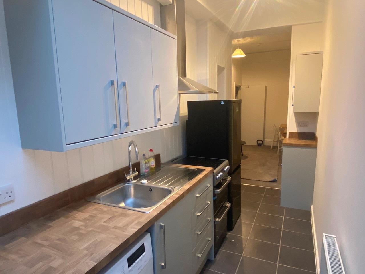 1 Bed Flat, Claude Rd, CF24