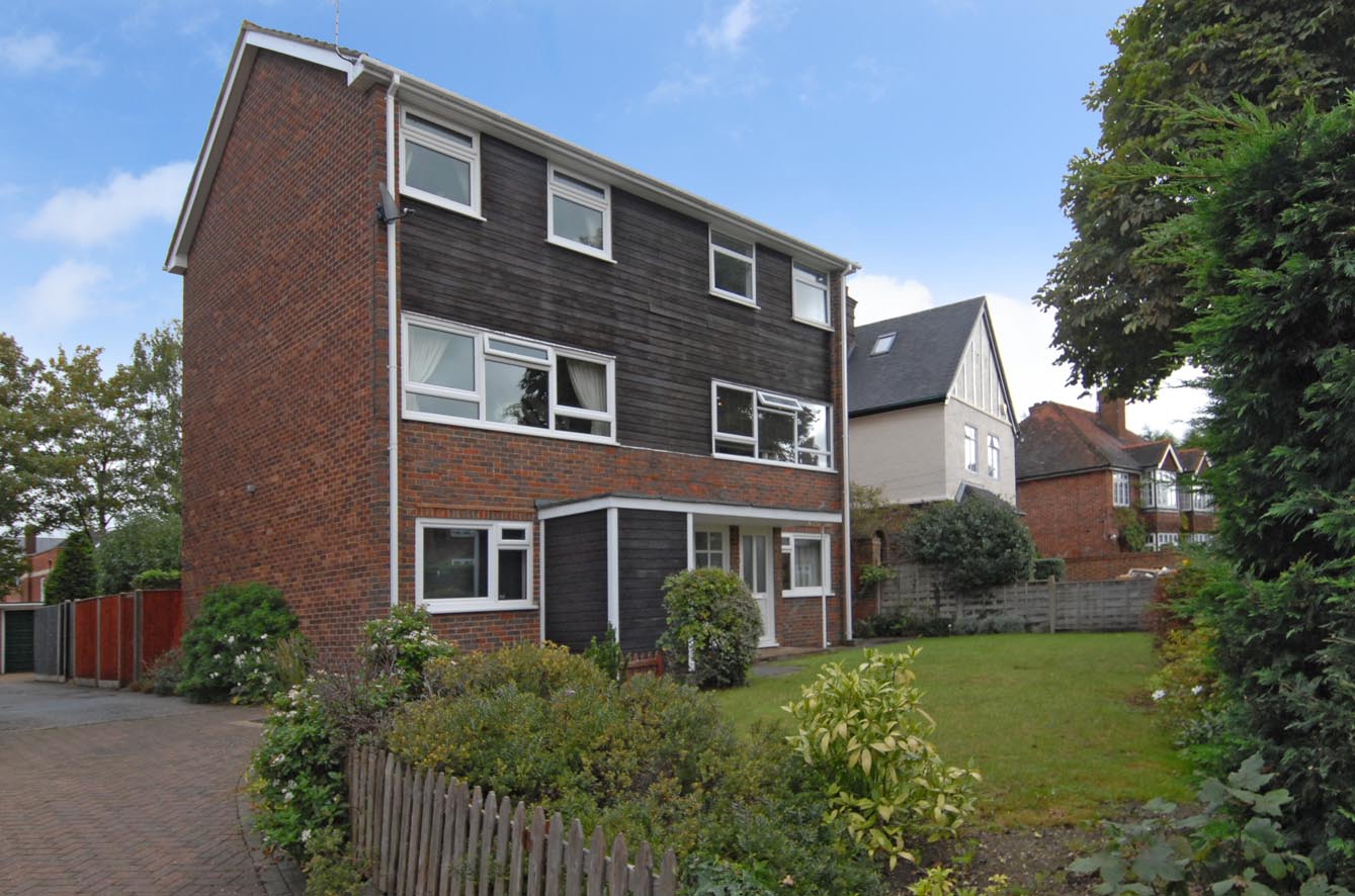 Guildford 2 Bed Josephs Road, GU1 To Rent Now for £