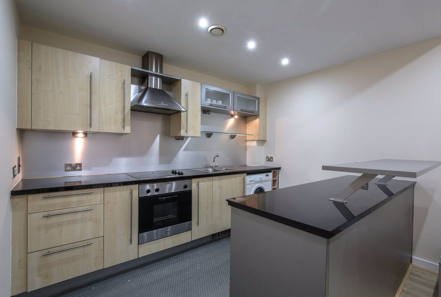 2 Bed Flat, Pall Mall, L3