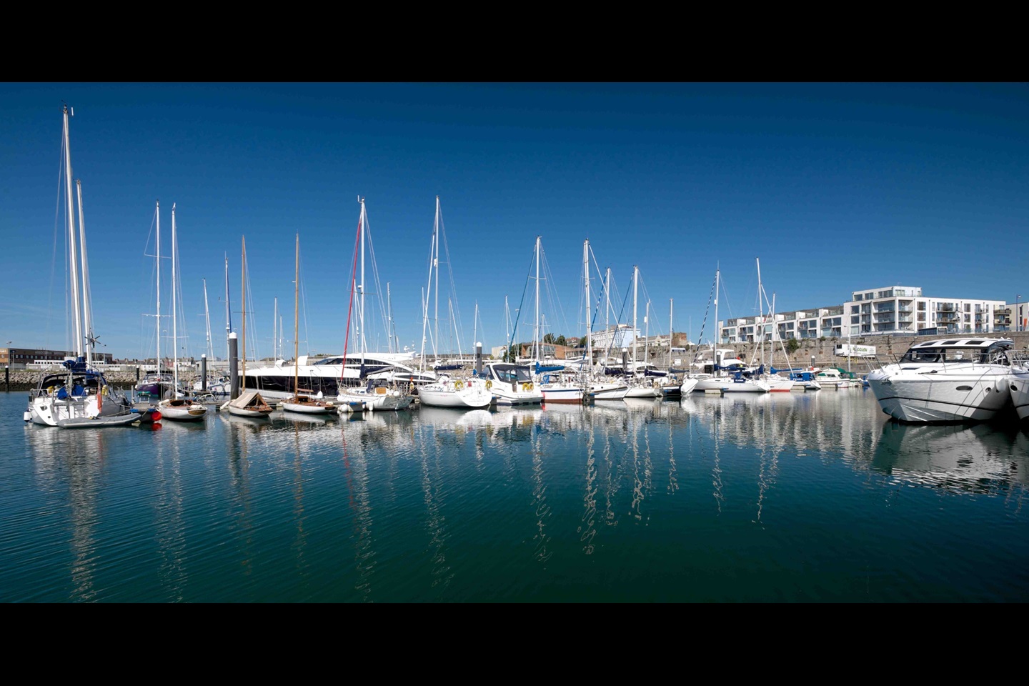 Plymouth 1 Bed Flat, Millbay, PL1 To Rent Now for £850.00 p/m