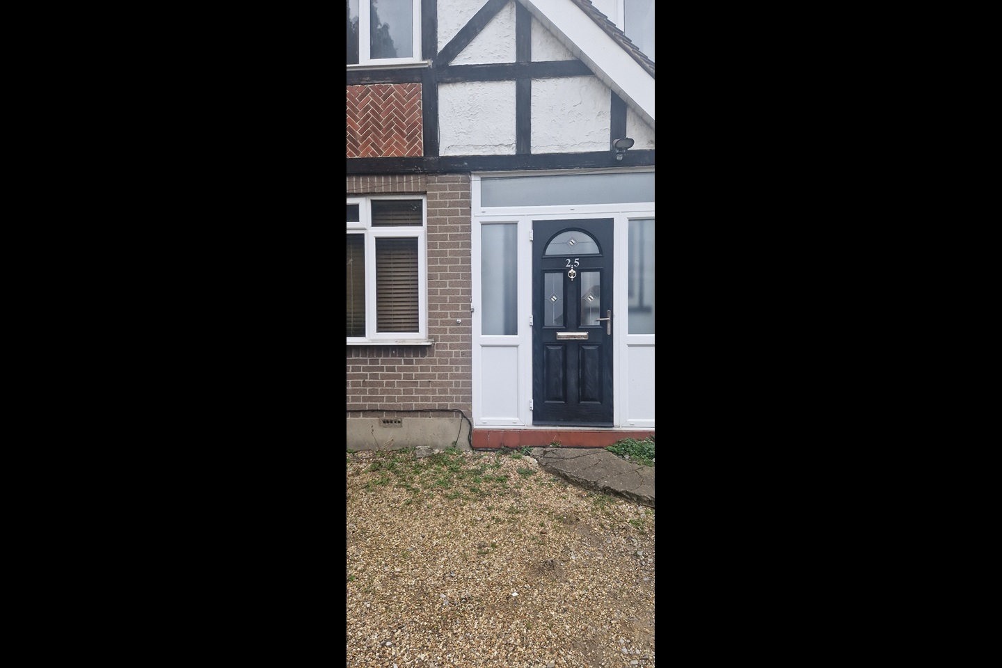 Chessington Room in a Shared House, Leatherhead Road, KT9 To Rent