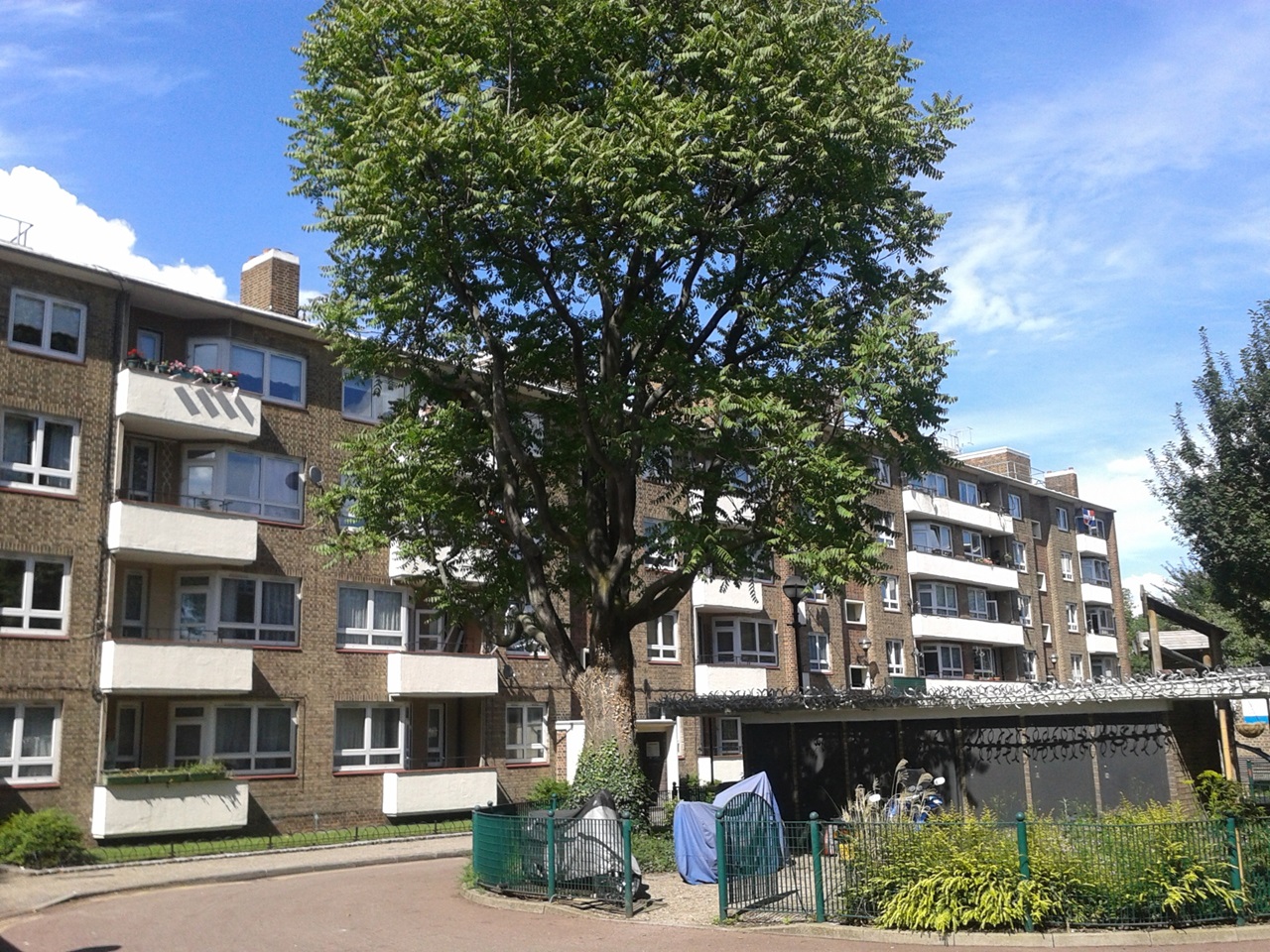 3 Bed Flat, Paradise Street, SE16