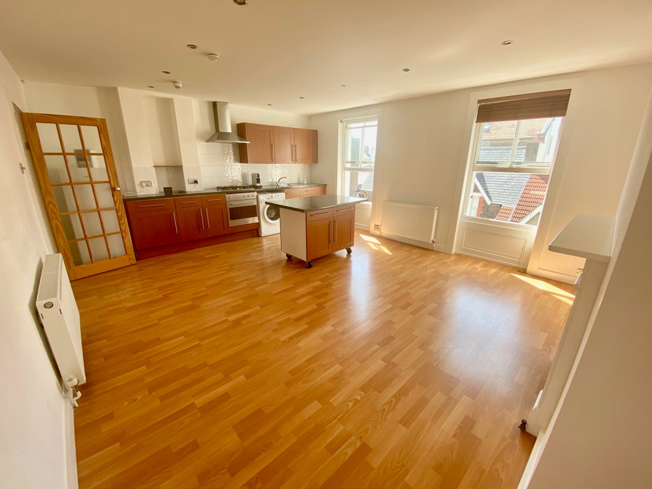 Brighton 1 Bed Flat, Chesham Road, BN2 To Rent Now for £1,300.00 p/m