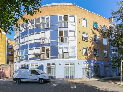 2 Bed Flat, Raquel Court, SE1