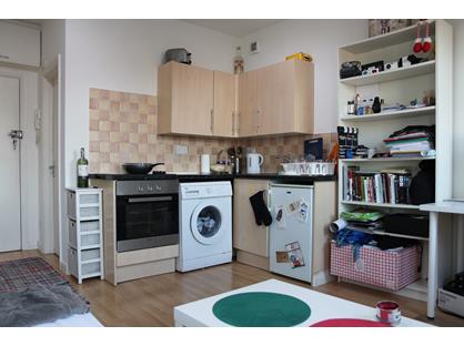 Studio Flat, Uxbridge Road, W12