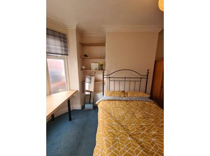 4 Bed Terraced House, Deramore Street, M14