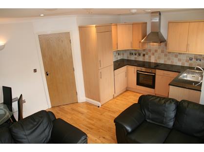 2 Bed Flat, Hillside House, LS6