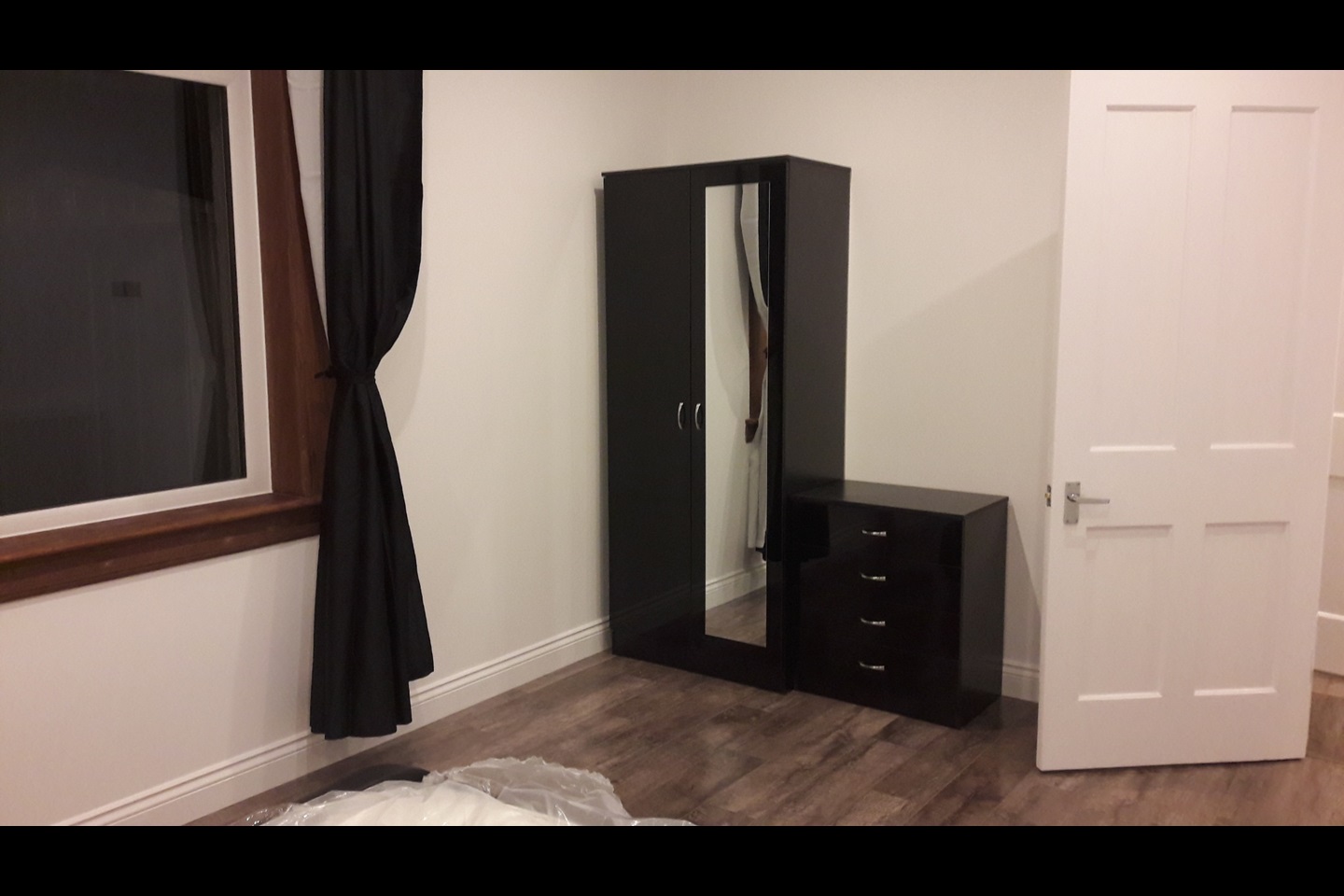 2 Bed Flat, Stenhouse Drive, EH11 photo 5