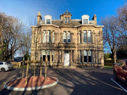 3 Bed Flat, Colinton Road, EH10