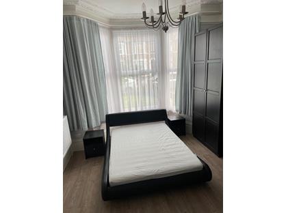 Room in a Shared House, Kingswood Road, IG3