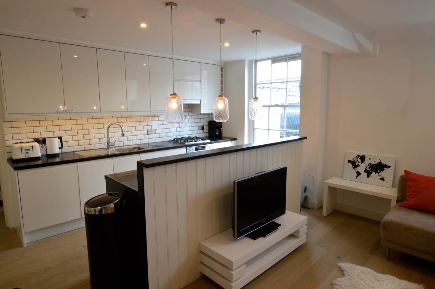 Additional image 3 of 2 Bed Flat, Abingdon House, E2, N1 7GU