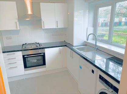 3 Bed Terraced House, Routh Lane, RG30