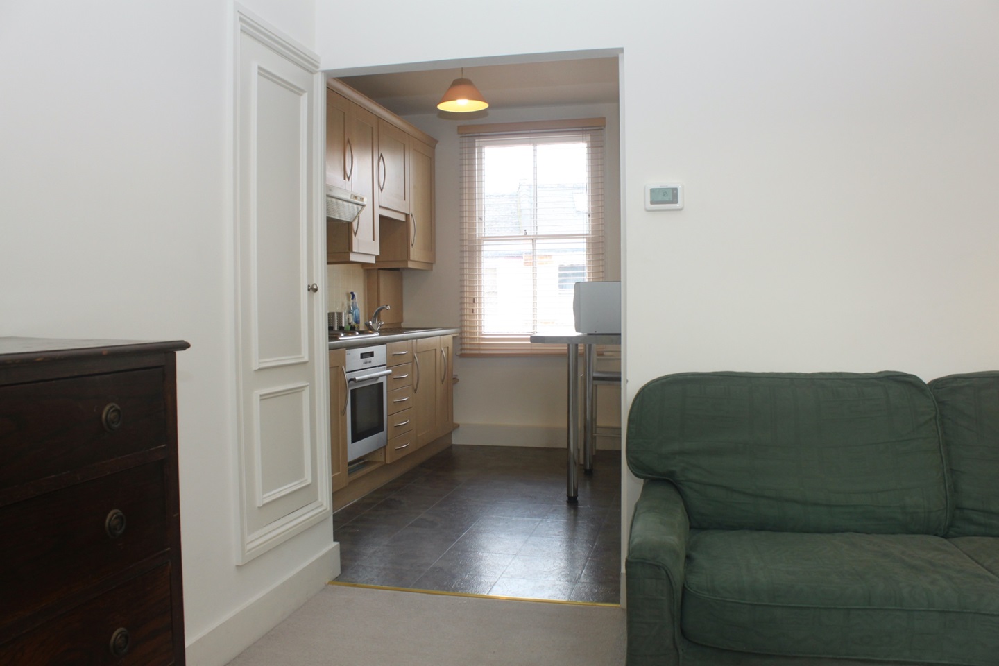 1 Bed Flat, Brecon Road, W6 photo 5