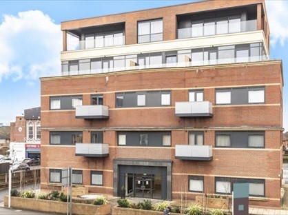 1 Bed Flat, Brickfield Court, SL1