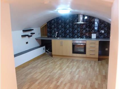 1 Bed Flat, Southgate, WF13