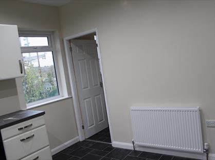 3 Bed Semi-Detached House, Heritage Road, WF17