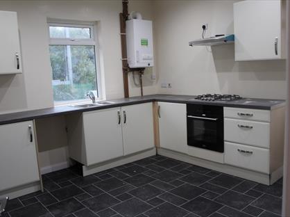 3 Bed Semi-Detached House, Heritage Road, WF17