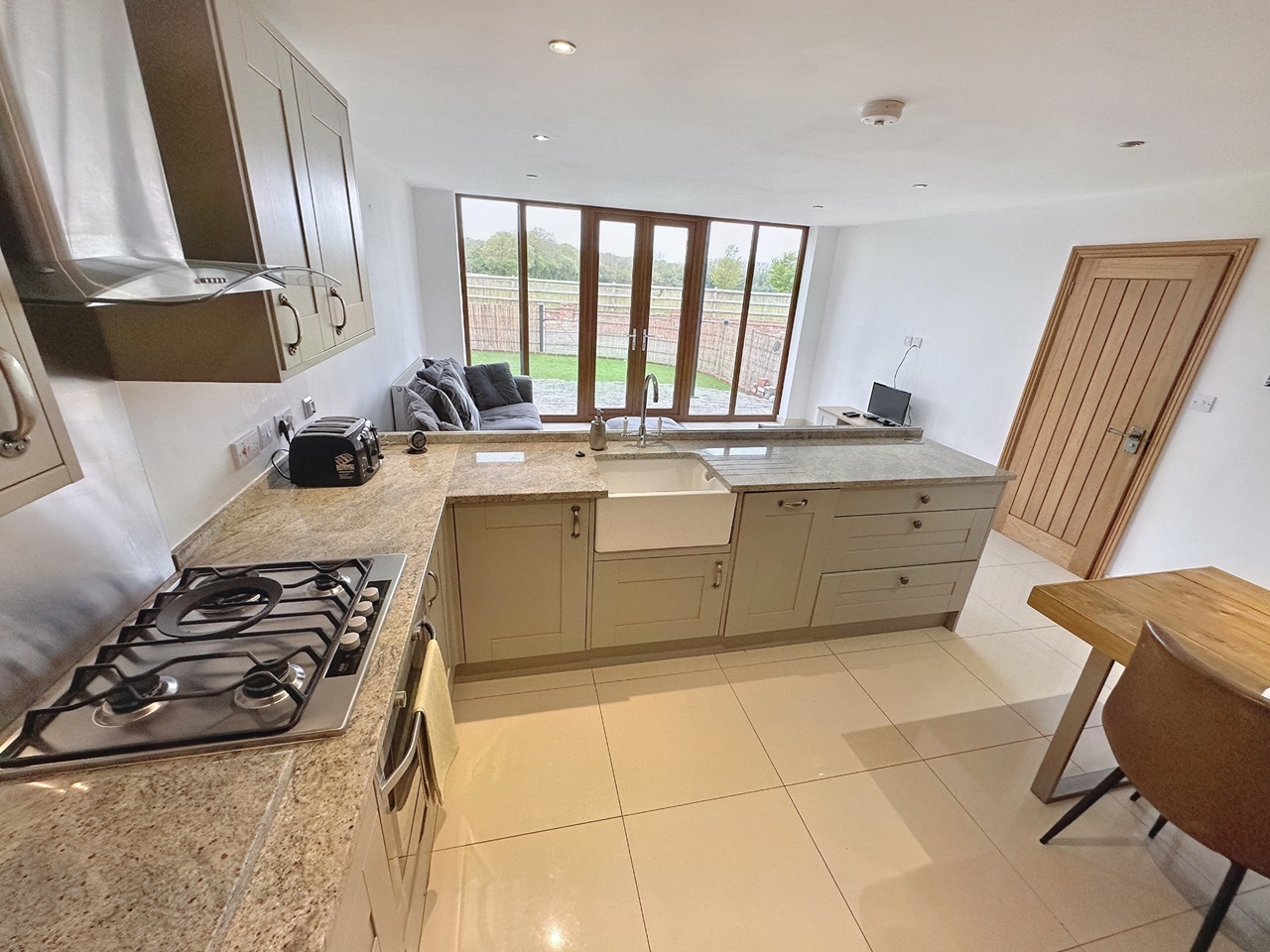 Meopham 2 Bed SemiDetached House, Longfield Road, DA13 To Rent Now