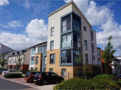 1 Bed Flat, Midgham Way, RG2