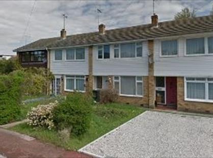 3 Bed Terraced House, Little Hays, SS9