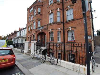 2 Bed Flat, Musard Road, W6