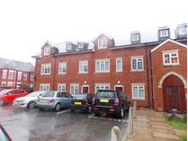 2 Bed Flat, Lynwood Hall, L9