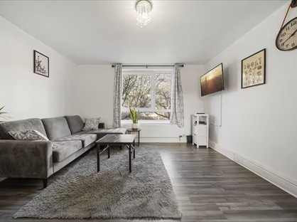 1 Bed Flat, Westdean Close, SW18